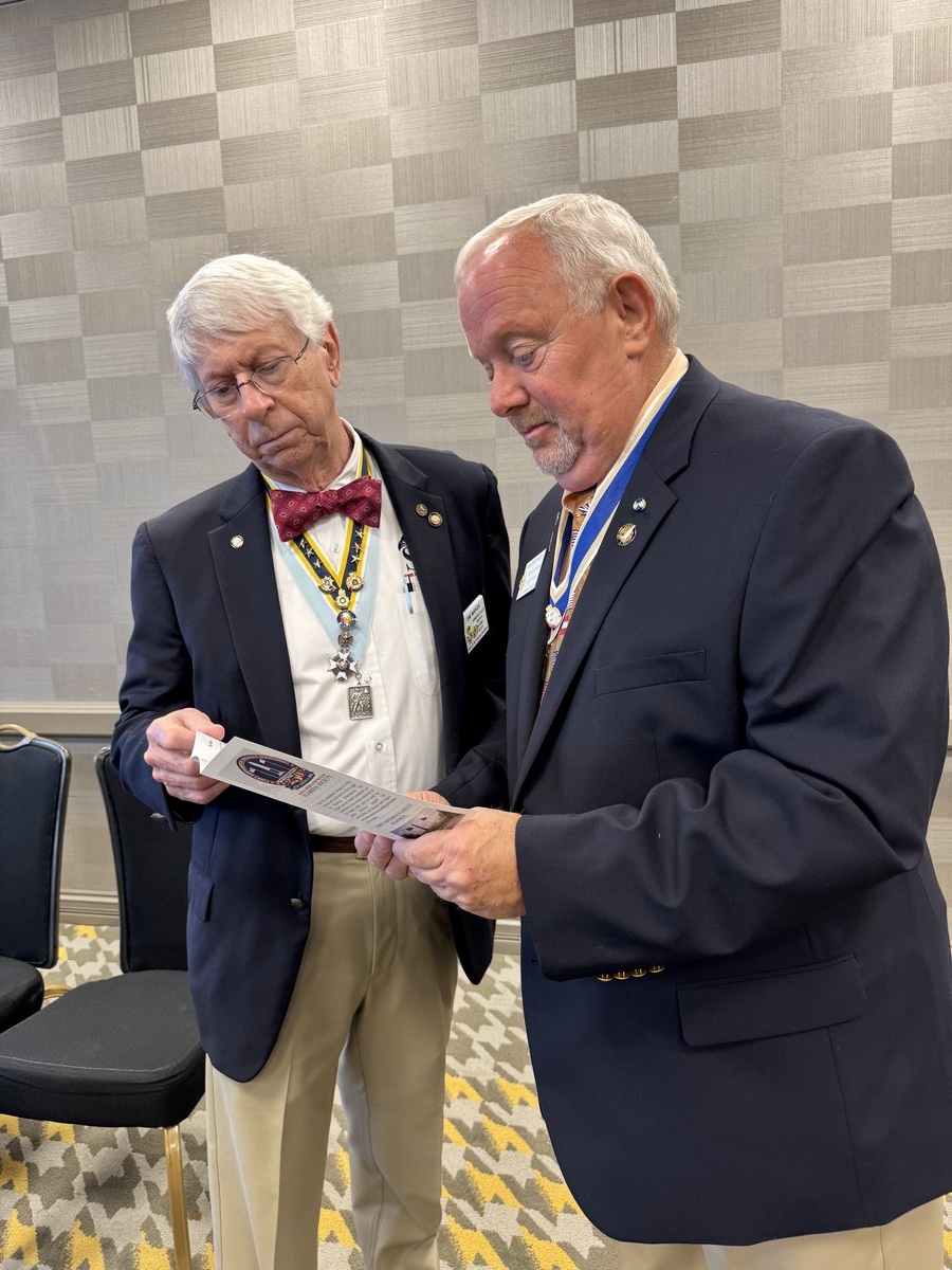 A proud Jon Hunt (right) shared information about the FAAM with Jim Maples of Tennessee (left) at the fall leadership conference in Louisville, Kentucky