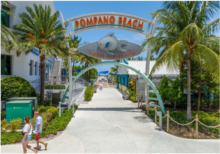 Front entrance view of Pompano Beach Pier shops area